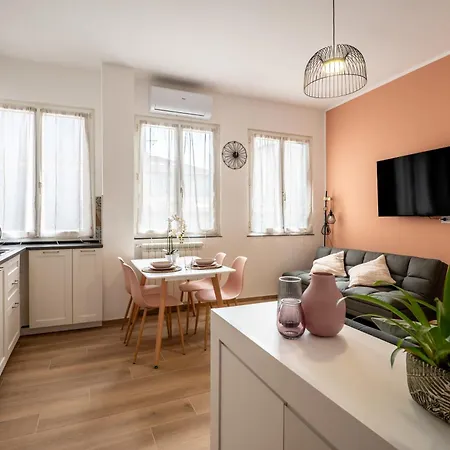 Elegante Casa Кьявари