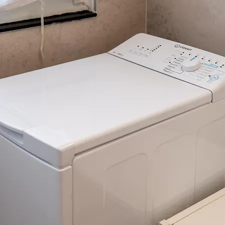 Elegante Casa アパート